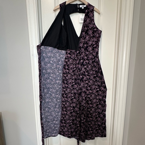 ✨NWT✨Jack by BB Dakota Swish Swish Floral Ditsy Navy Wrap Jumpsuit Women Size 6 - Picture 13 of 16